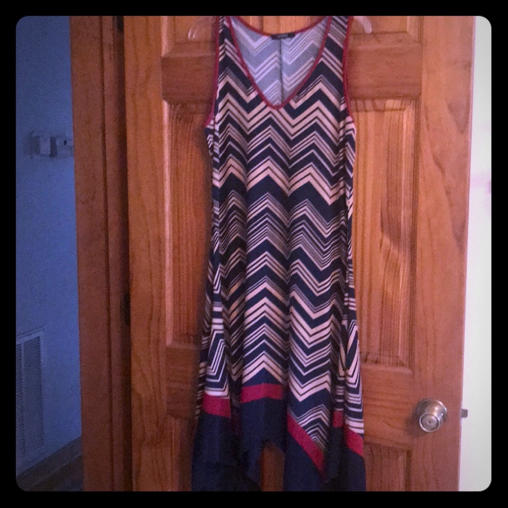 Lady’s sleeveless dress
